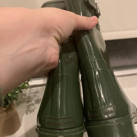 Michael kors Womens hunter green Rain Boots - Picture 4 of 6